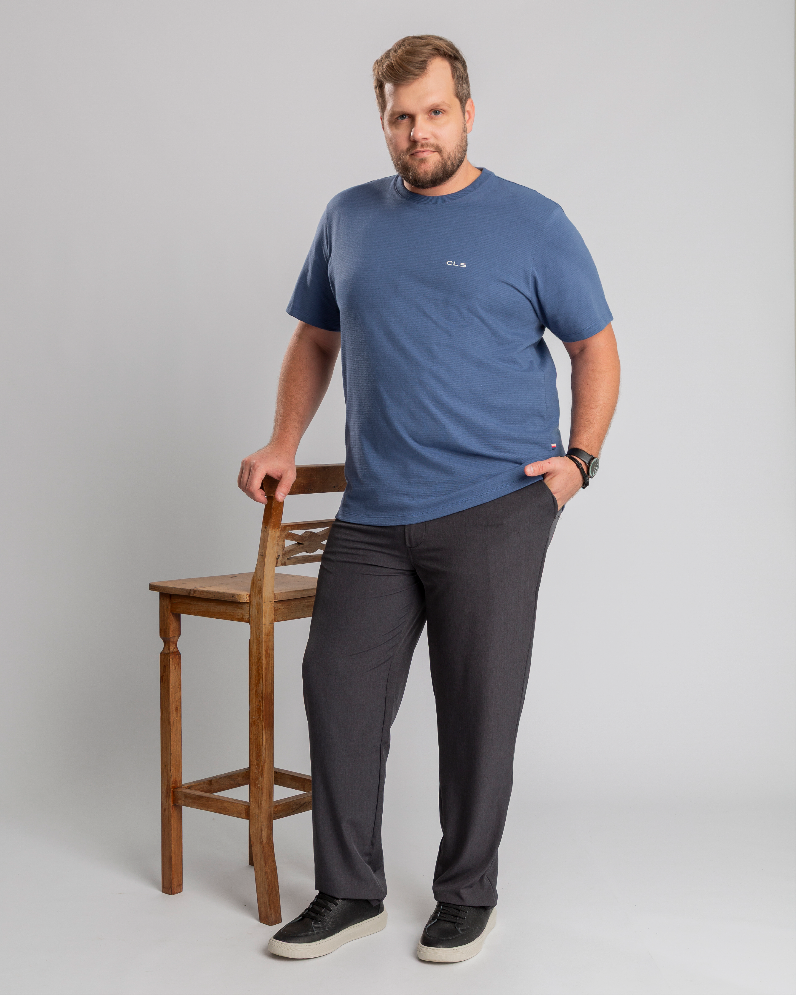 Camiseta masculina Colisão básica - vista frontal